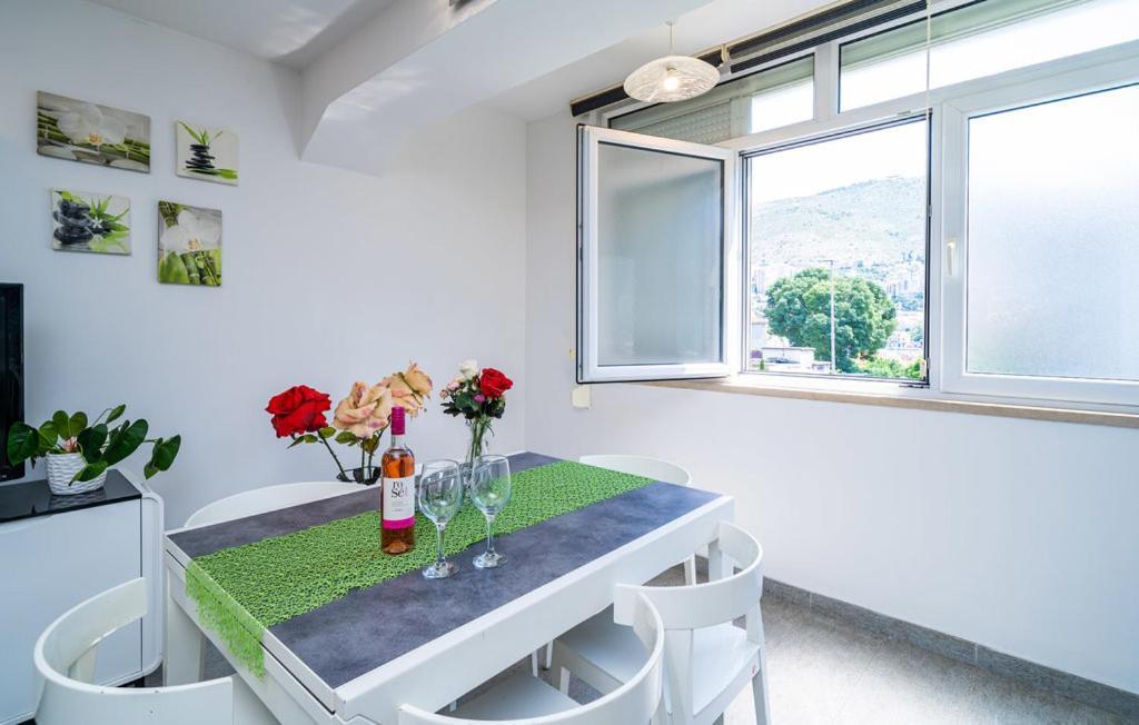 Two-Bedroom Apartment Victory Дубровник Екстериор снимка